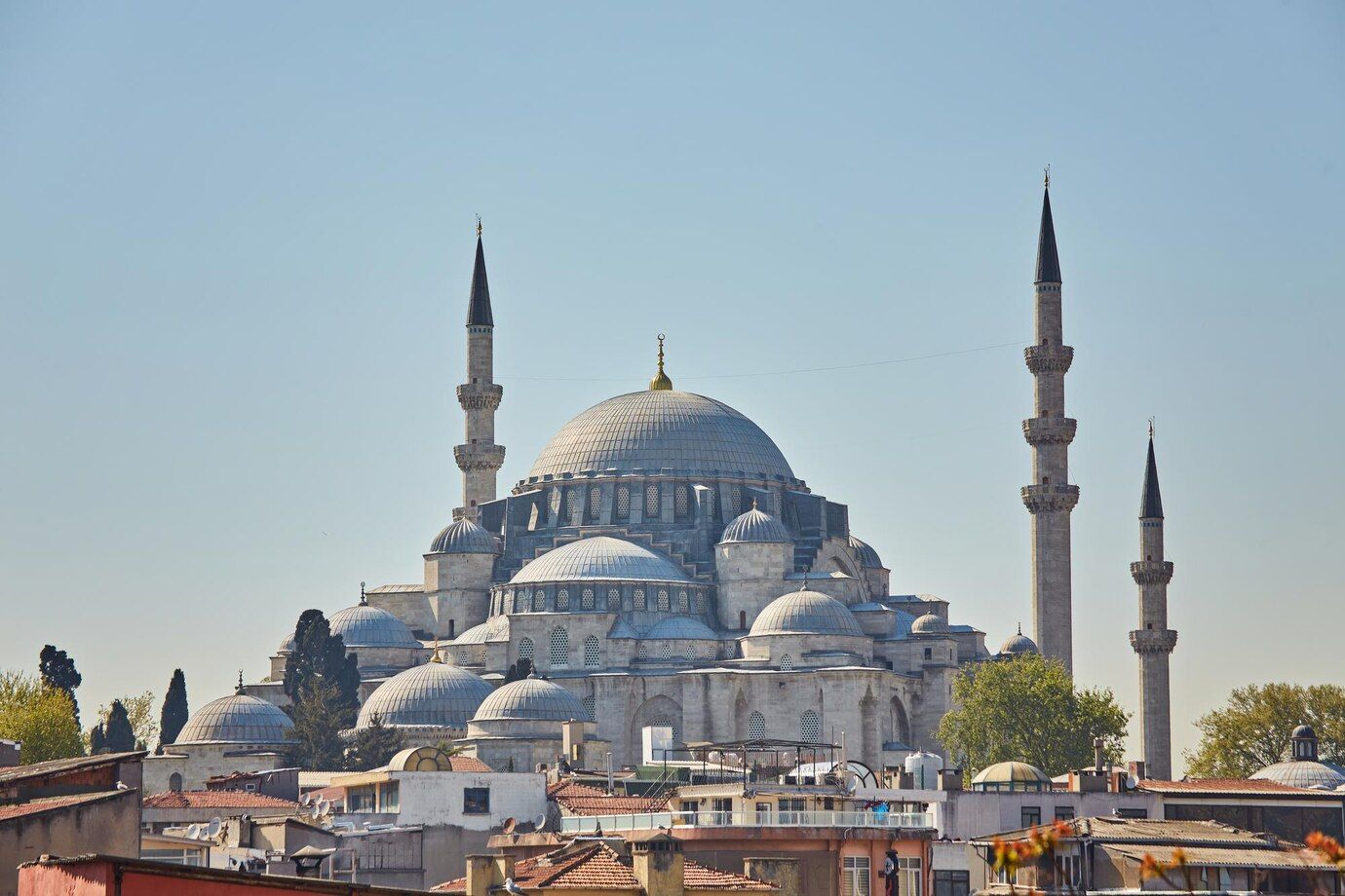 beautiful-suleymaniye-camii-istanbul_661209-313.jpg