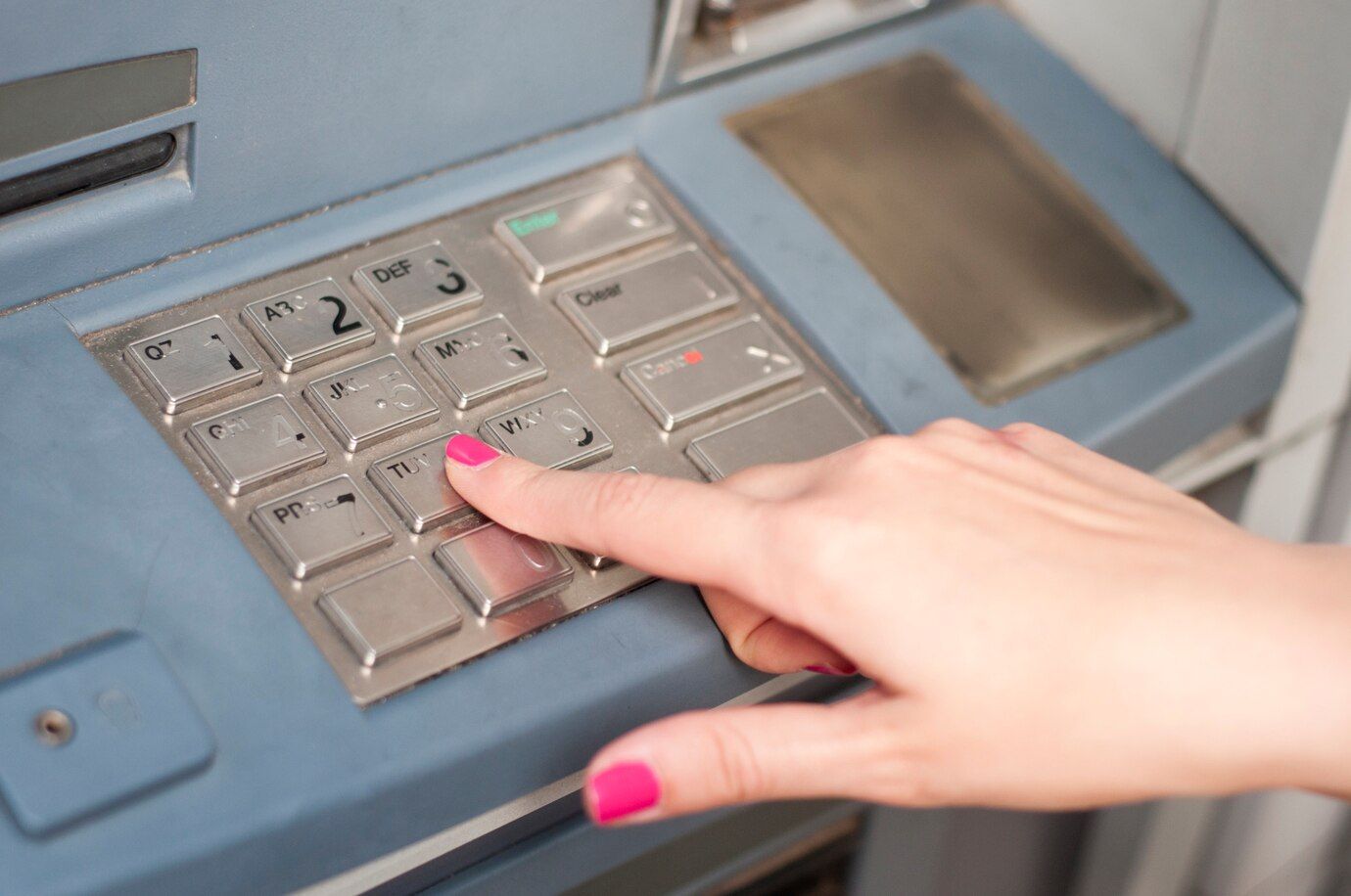 finger-pressing-password-number-atm-machine_1391-334.jpg