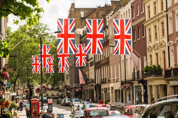 Reform UK Unveils £250k Residency Scheme for Wealthy Foreign Investors