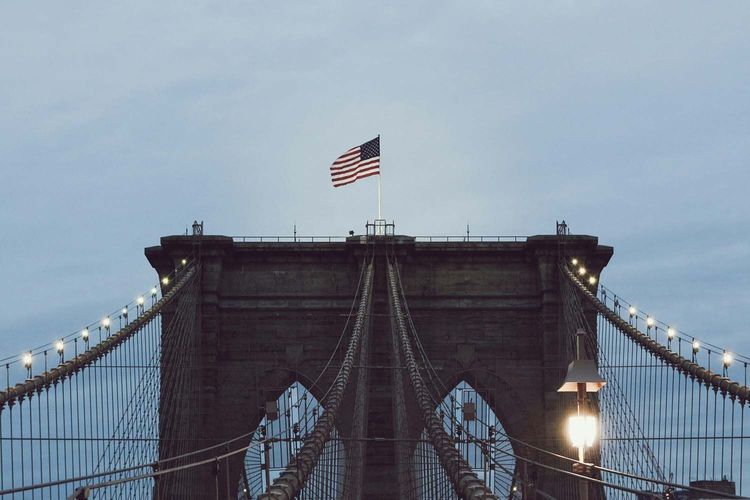 تأشيرة EB-5 في الولايات المتحدة الأمريكية: من المؤهل لهذا البرنامج ومميزاته
